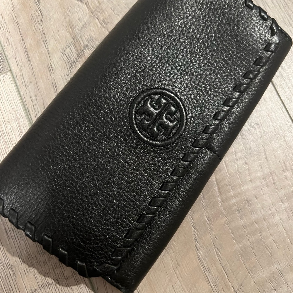 Tory Burch Black Leather Wallet